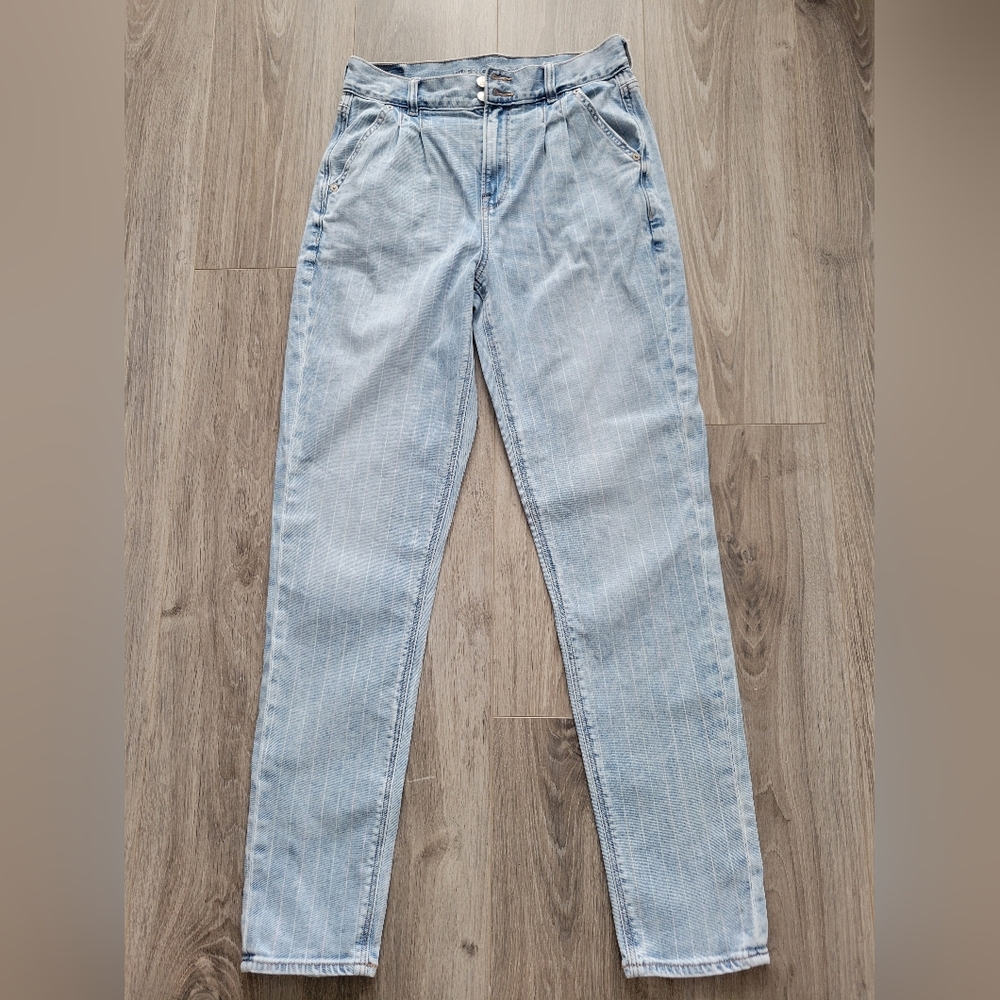 American Eagle MOM striped Jeans Size 4